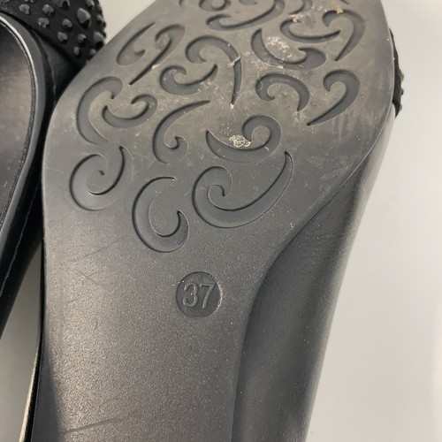 Graceland Shoes Black Leather Comfort Slip On Court Diamonte Round Toe Size 4 37 - Picture 11 of 11