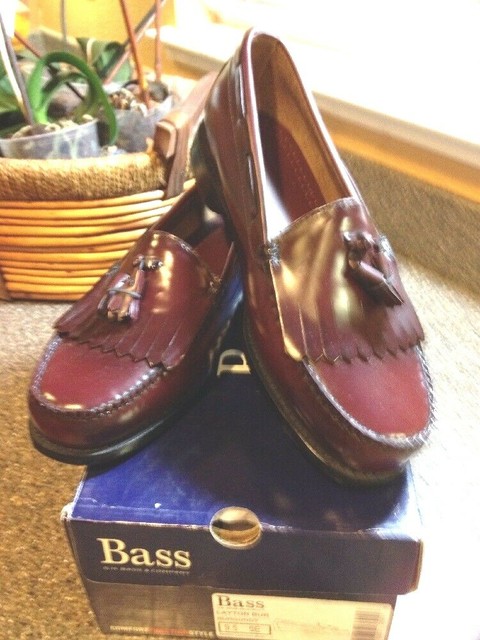 bass kiltie tassel loafer
