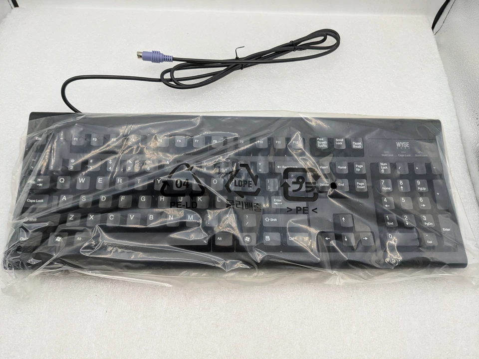 NEW OEM Wyse Dell Keyboard KB-3923 Black 104 Key Pad PS/2 6-pin Plug 770413-01L - Image 2 of 4