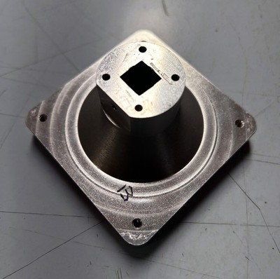 Microwave Horn Antenna w/ Square Opening (24 GHz)