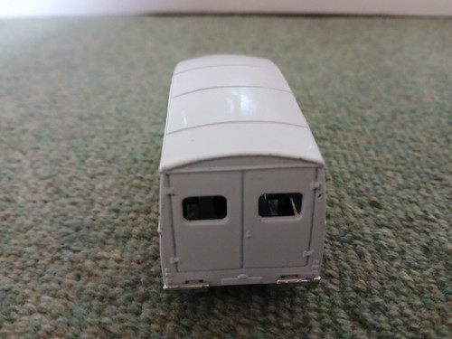 lledo days gone circus & zoo van sir robert fossetts unboxed made in England - Picture 4 of 6