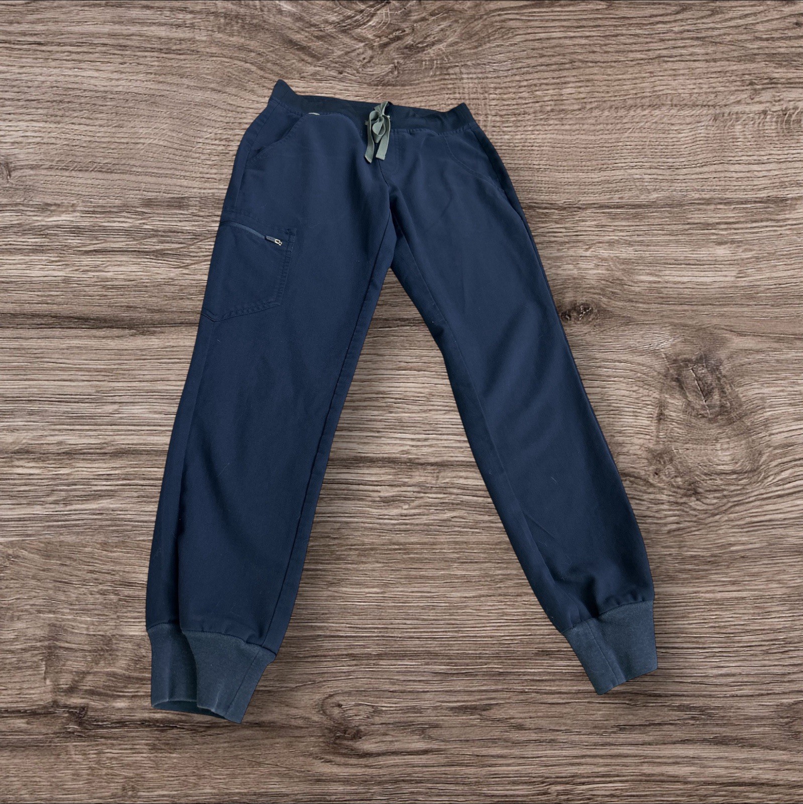 Figs Women’s Scrub Set Dark Blue XS Catarina Top&Zamora Jogger Scrub Pants