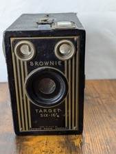 VINTAGE 1940s KODAK TARGET SIX 16 CAMERA