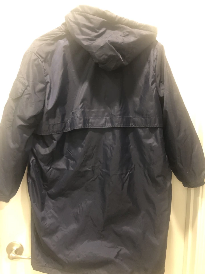 Предварительно собственный Adoretex молодежи XL черный флис с подкладкой с капюшоном водонепроницаемый плавательный пальто - Изображение 4 из 4