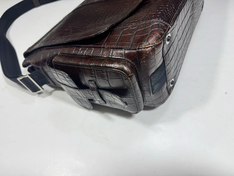 Maletín bosca cocodrilo correa para el hombro solapa con llave y bolsa antipolvo  Foto 4 de 4