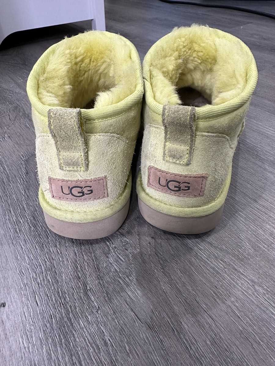 靴 yello bear hug short boots Petite Seaweed - BEARPAW