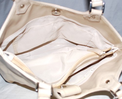 St John's Bay Cream Faux Leather Multiple Pockets Shoulder Bag - Picture 6 of 8