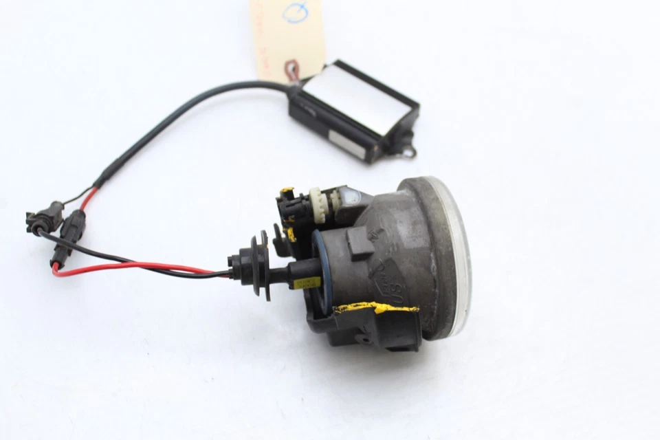 05-06 SAAB 9-2X RH RIGHT PASSENGER SIDE FOG LIGHT Q9312 - Image 3 of 4