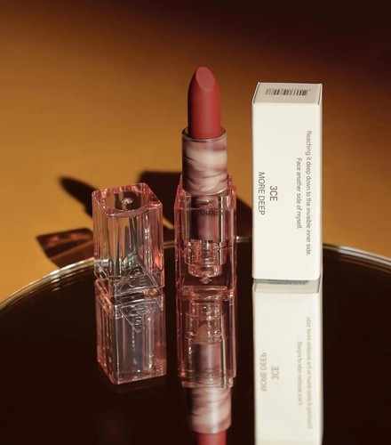 [3CE] SOFT MATTE LIPSTICK  #UNSTAINED RED - Picture 2 of 10