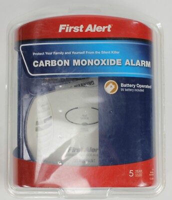 First Alert CO400 Battery Operated Carbon Monoxide Alarm NIP