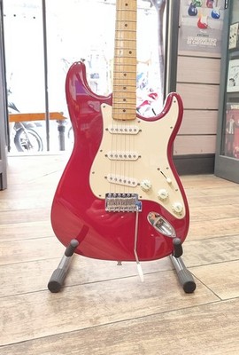 1996 FENDER STANDARD STRATOCASTER CANDY APPLE RED MEXICO