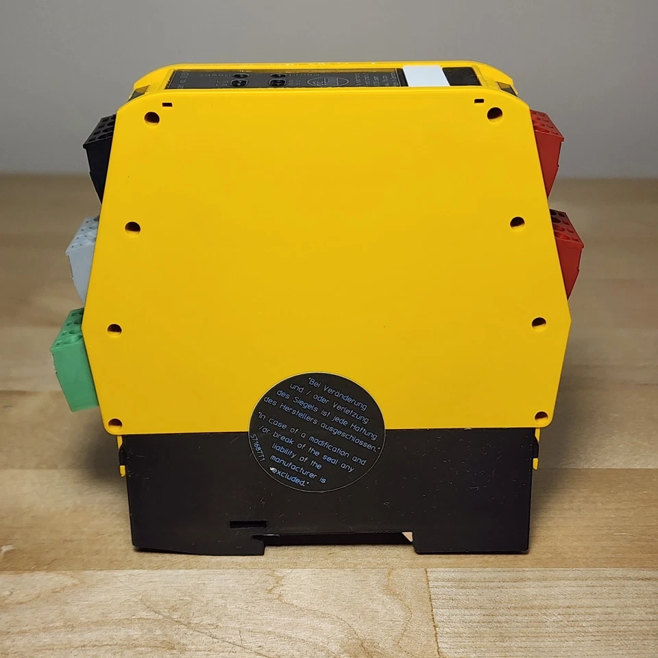 Relé de seguridad IFM G1501S 24VDC Foto 3 de 4