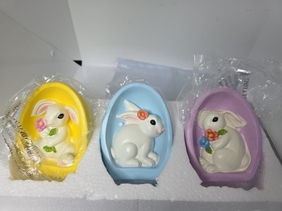 Resin Easter Bunny 3 Figurines in Pastel Egg Alcoves Spring Home Decor. 