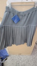 Portfolio 100 Wool Pleated Skirt Gray Size M NWT Classic Midi