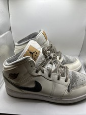 NIKE AIR JORDON SIZE 6