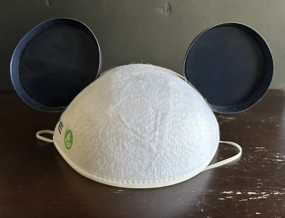 Sombrero orejas de Mickey Mouse de víspera de los parques de Disney de Pixar Wall-E Foto 2 de 4
