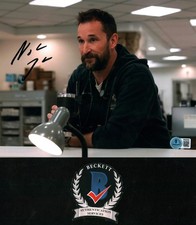 Noah Wyle Signed Autographed 8x10 Photo The Pitt Dr Robby Robinavitch BAS COA