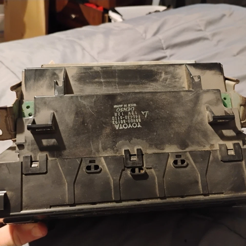 97 Lexus LS400 Front AC Heater Climate Control Radio AM FM CD Cassette OEM - Image 2 of 4