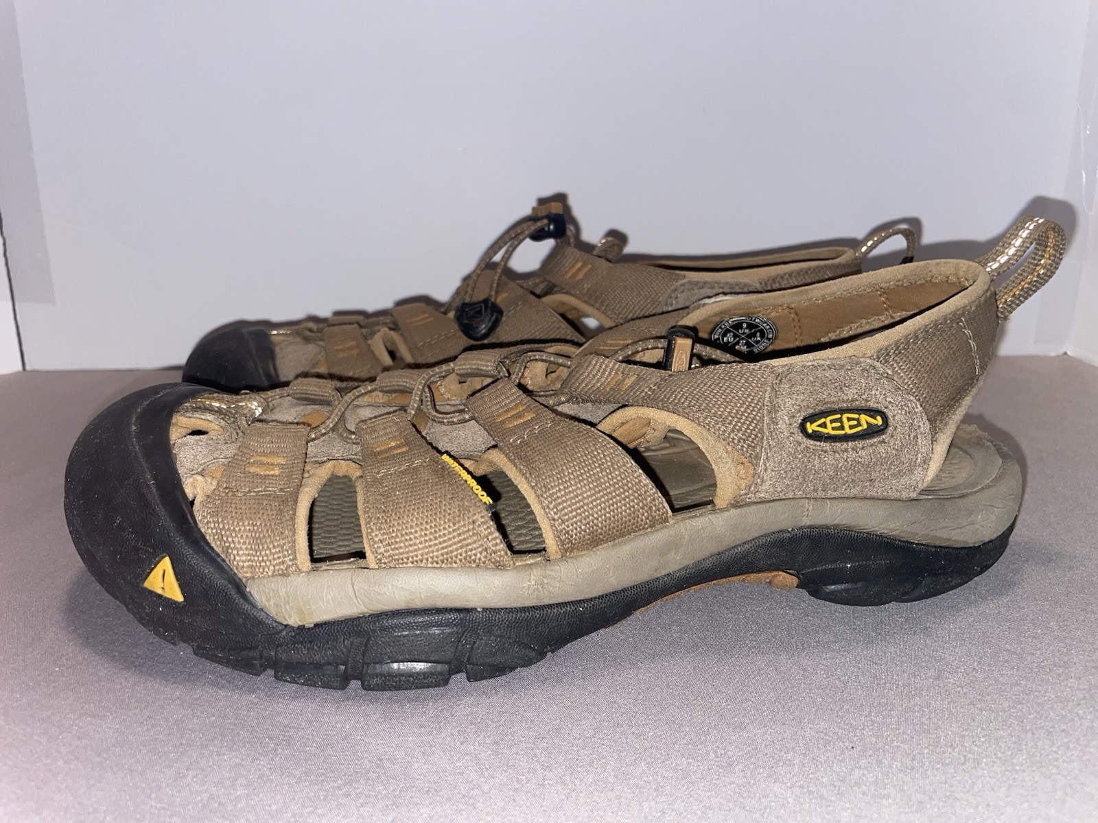 Sandali Keen Newport taglia 9 impermeabili escursionismo sport acqua scarpe uomo 1010949