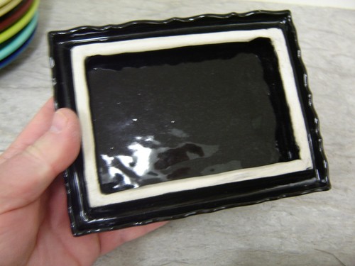 Black Ceramic Trinket Box with Various Fruits on Lid - Picture 4 of 6