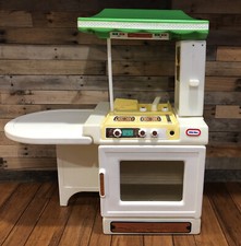 Little Tikes Pantry Kitchen Island 1982 Sink Oven Stove Range Clock Child Kid