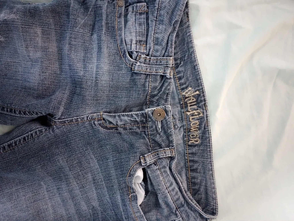 Y2K Flared Jeans Size 7 Wallflower 2000s Low Rise Dark Blue Denim Women's - Image 4 of 4