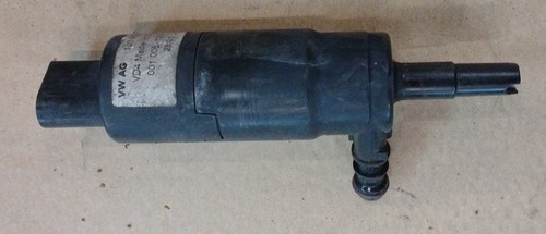 VW Golf IV 1.9 TDI Scheinwerferreinigung Wasserpumpe 1J0955681