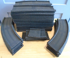 58 SECTIONS OF RUBBER ROADBED FOR 027 TRACKS