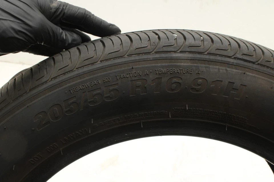 2023 Tire Kumho Solus TA31 205/55R16 91H R71090 - Image 4 of 4