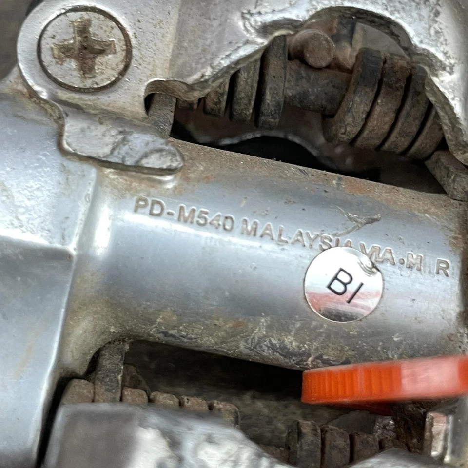 Shimano PD-M540 SPD Clipless Pedals Pair Silver Dual-Sided MTB XC Gravel 9/16 - Image 3 of 4