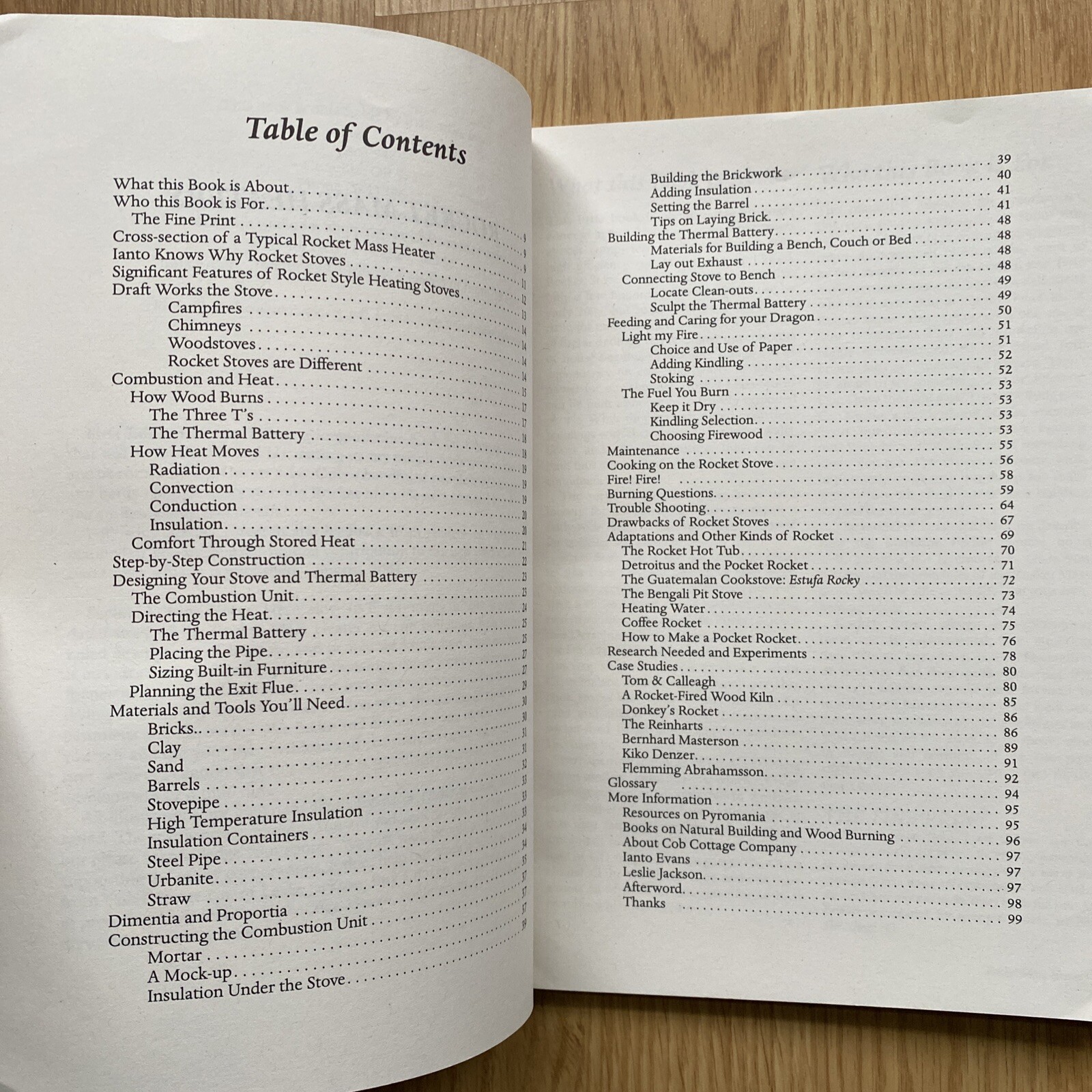 ROCKET MASS HEATERS SUPEREFFICIENT WOODSTOVES YOU CAN By Ianto Evans