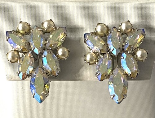 Vintage Signed B.David Prong Set Aurora Borealis Rhinestone Clip On Earrings - Picture 5 of 5