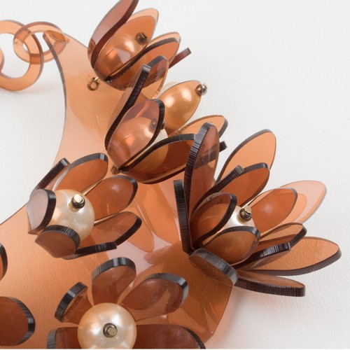 Vintage Italian Design Copper Lucite Bib Necklace Flower and Pearl - Picture 12 of 12