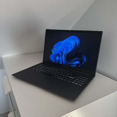ASUS Vivobook Pro 15,6 Zoll R7 16GB 512GB AMD Ryzen 7 RTX 3050 Ti - 500£ RABATT!!!! 