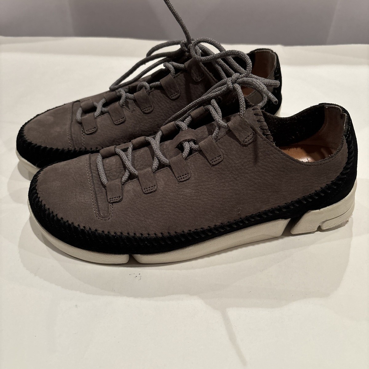 Clarks Originals Trigenic Flex Grey Leather Mens M Width Vibram  Organic