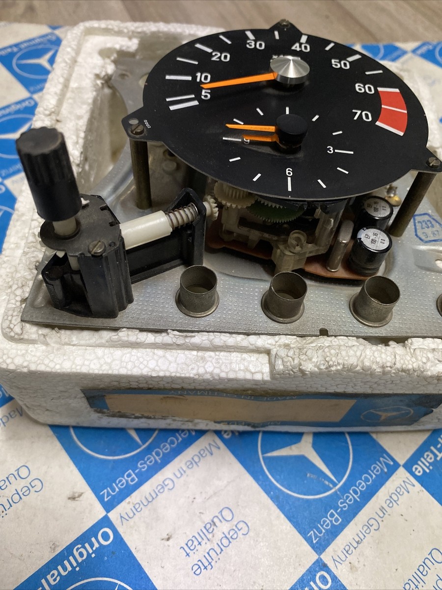 Mercedes W123 230C 230T Neu Drehzahlmesser 4 Zylinder A0015427416 