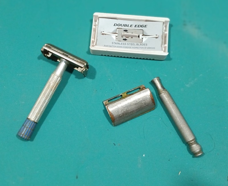 Vintage Gillette Adjustable Safety Razor Lot Schick Blade Blue Tip