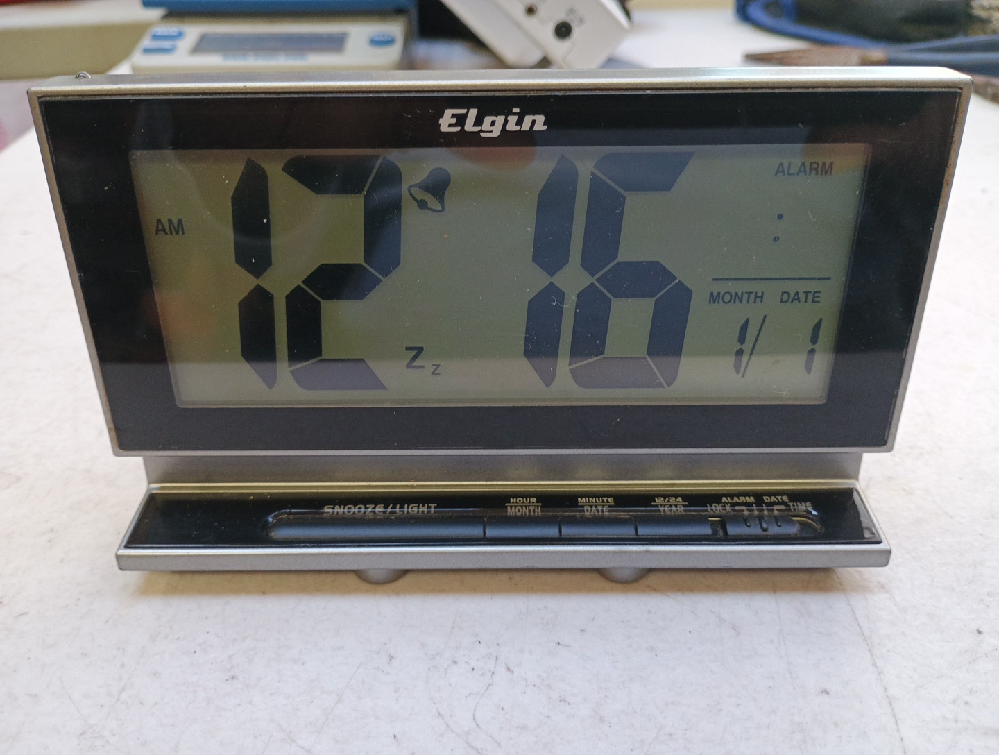 Elgin Battery Powered Smartlite LCD Digital Alarm Clock Works photo