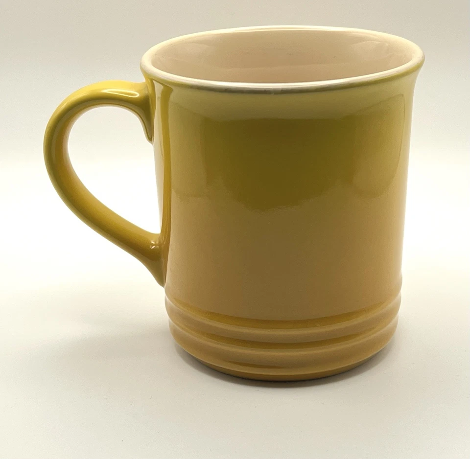 Taza de gres Le Creuset néctar amarillo ombre Foto 3 de 4