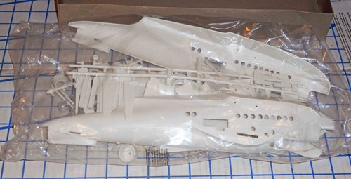 Vintage Airfix Short Sunderland 111 Flying Boat Bomber 1:72 No. 681 England MIB - Picture 5 of 9