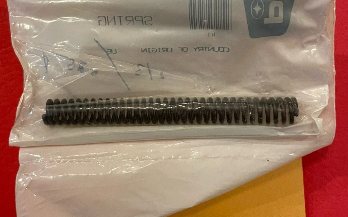 NEW 2000 Polaris Trail Boss 325 OEM Adjuster Spring 4032041