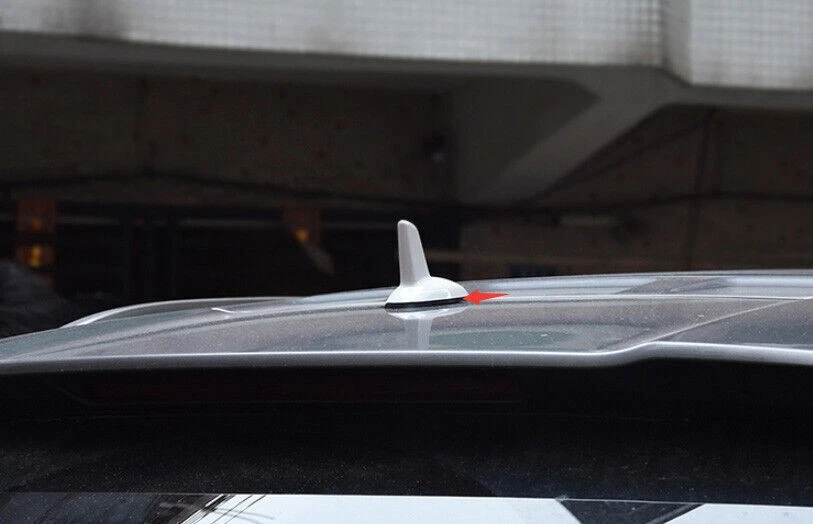 Antena de aleta de tiburón ABS blanca para techo de coche para Mercedes-Benz GLC 2016-2021 Foto 4 de 4