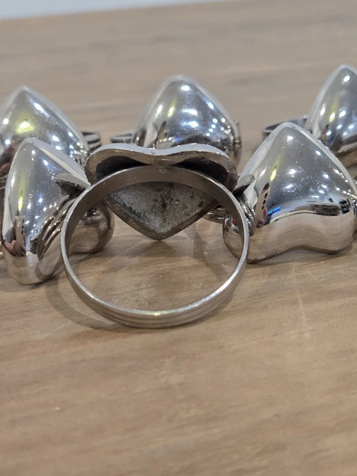 Juego de 8 servilleteros de acero inoxidable en forma de corazón Foto 2 de 3