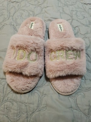 SIZE 9-10 WHITE DEARFOAMS WOMEN S  I DO  BRIDE SCRUFFS SLIPPERS *BRAND NEW*
