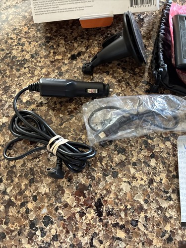 Garmin Nuvi 67LMT GPS 6" Touchscreen Lifetime Maps Mount Cord Bundle Tested - Picture 3 of 8