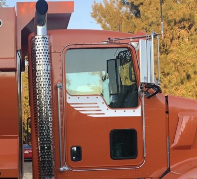 Kenworth T600 T660 T800 & W900L Pair Daylite Door Under Window Trim ...