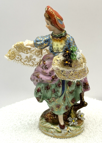 Estatuilla de dama victoriana vintage - encaje - cuentas - dorado - Japón ocupado 5-3/4" - Imagen 2 de 12