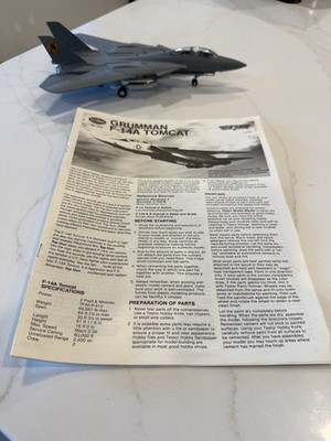 Testors 1/72 F-14A Tomcat  Top Gun  Plastic Model Kit 273 Assembled & Paint 1987