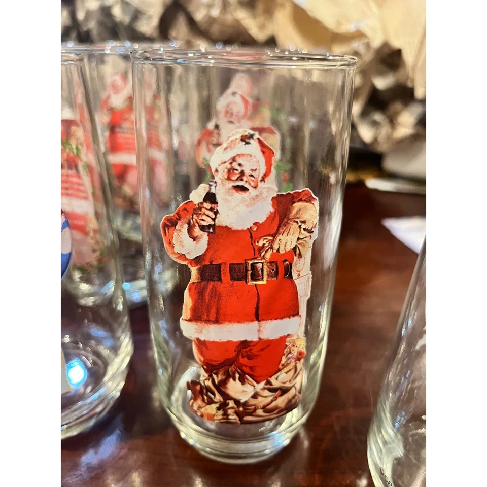 Juego de 12 vasos vintage de Papá Noel de Navidad de Coca Cola años 80 Norman Rockwell Foto 3 de 4