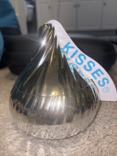 Hershey Kiss Musical Candy Dish Trinket Box Plays YOUR KISS Works 2008 6" Tall
